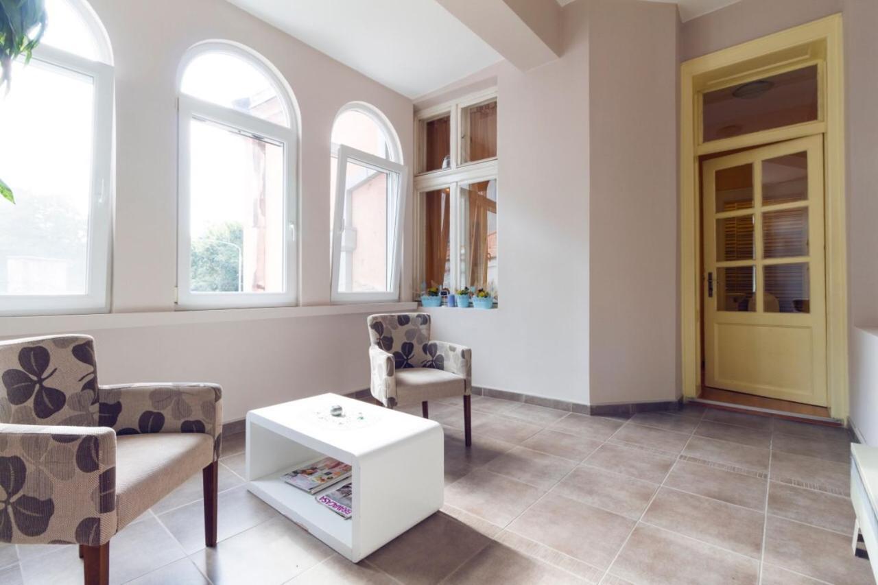 Apartment Sofija Ni エクステリア 写真